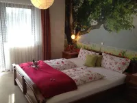Antjes Schmankerlhotel Und Restaurant Hotel di Bad Alexandersbad