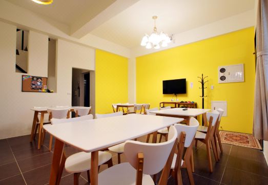 2. 트립 빌리지-헐..