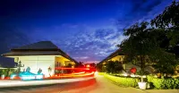 Bualuang Boutique Resort Hotel dekat Wat Tonson