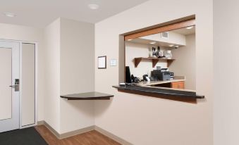 Extended Stay America Select Suites - Oklahoma City - West