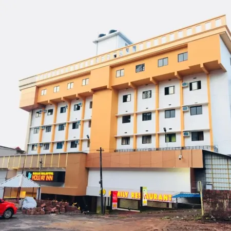 Kalluvalappil Holiday Inn