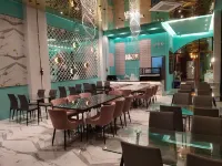 โรงแรม เอสทรี หัวหิน - พร้อมอาหารเช้า