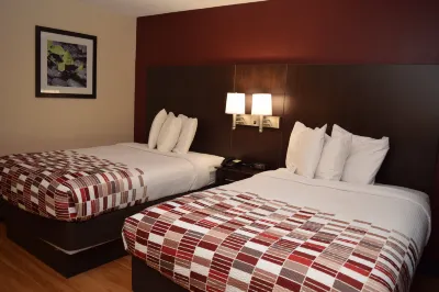 Red Roof Inn Batavia Hotels near Six Senses Escape Rooms