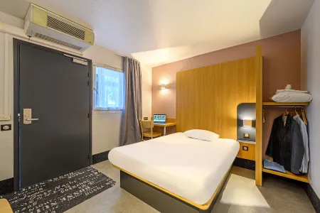 Kyriad ECO - Lorient Lanester Отели рядом с достопримечательностью «Kerhervy»