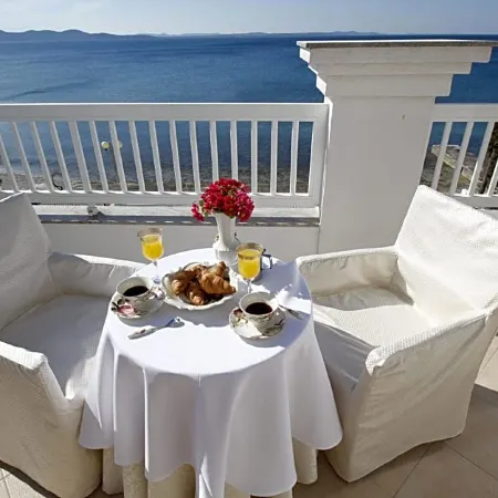 Villa Triana-Adults Only