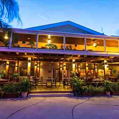 Best Western Plus Belize Biltmore Plaza Hotel Exterior