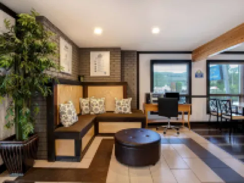 デイズ イン バイ ウィンダム ヴァーノン バーノンのホテル