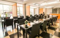 The Premium Residence Hotels in Mueang Roi Et District