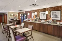 Hampton Inn Peoria-East at the Riverboat Casino Hotel a East Peoria