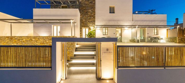 Parion Opus Hotels in Náousa