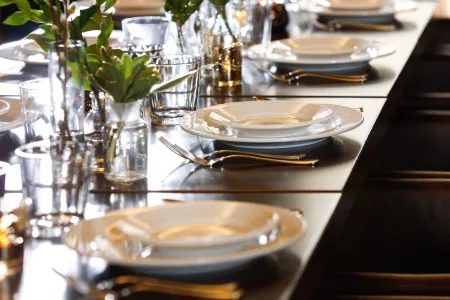 Holiday Inn Chicago O'Hare - Rosemont Отели рядом с достопримечательностью «Театр Роузмонта»