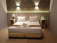 Grand Mansion II Hotel Blitar 勿裡達縣住宿飯店