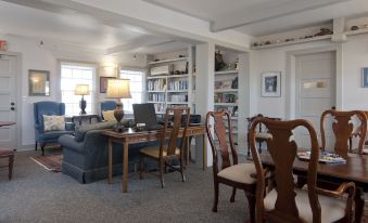 First Colony Inn