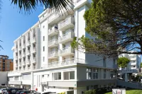 Life Hotel