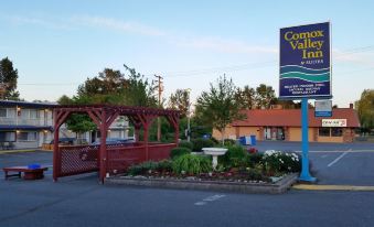 Comox Valley Inn & Suites