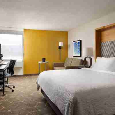 Holiday Inn Boston - Dedham Hotel & Conference Center, an IHG Hotel Rooms