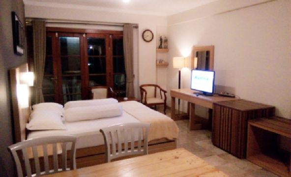 Kondominium at Pantai Carita by Ibnu - Housity