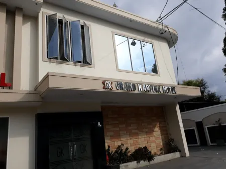 Hotel Grand Kartika Pare Pare Отели в г. Soreang