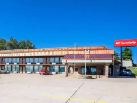 Econo Lodge Jefferson City Hotels in Cole County