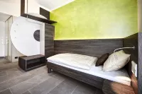 Eee Hotel Traun Hotels in Traun