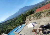 The Eight by Villa Panorama Sanad Cisarua 호텔