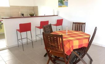 House with One Bedroom in Sainte Marie, with Wonderful Sea View, Furnished Balcony and Wifi