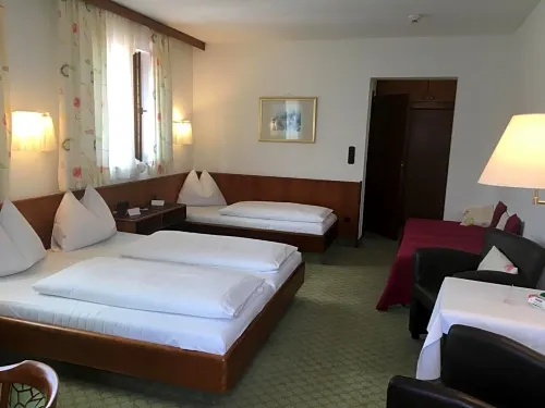 Hotel Zillners Einkehr Hotels in Altheim