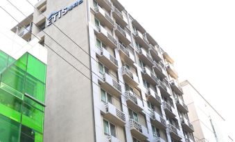 Etis Serviced Residence