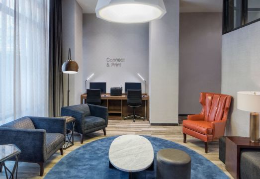 Courtyard New York World Trade Center Area