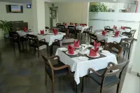 Hotel Palm Shore فنادق في Palakkad