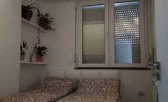 Lovely 2-Bed Apartment in Novi Sad