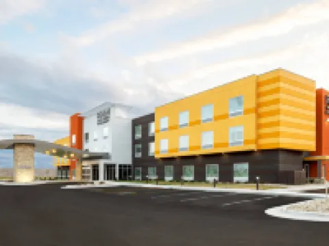 Fairfield Inn & Suites Salina Hotels in Salina