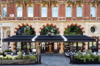 Radisson Blu Hotel, London Leicester Square Hotel a Londra