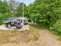 "Hilde" - 1.7km from the Sea - 3-Star