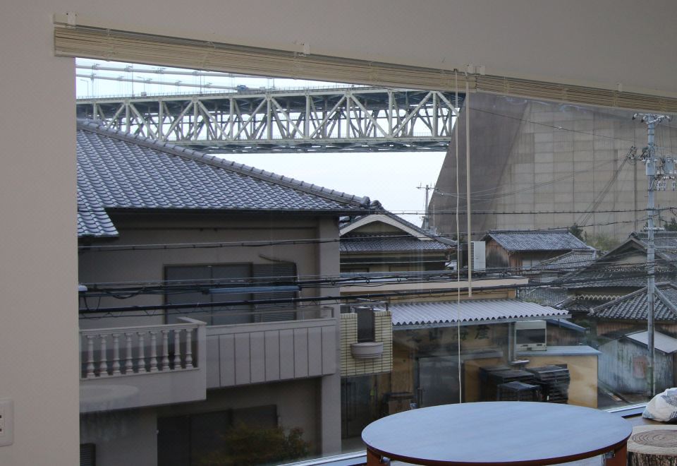 Tiz Wan Awaji Iwaya