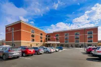 SpringHill Suites Cheraw - parking
