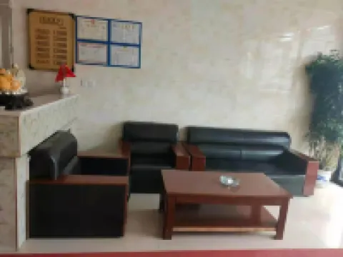 Central Hotel (Yugan Ruihong)