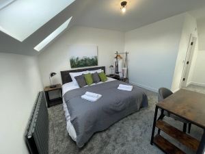 Brand New High Spec House with Parking Wi-Fi (B) by Hafh