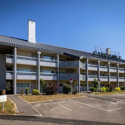 Campanile Dijon Nord - Toison d'Or Hotels near Valmy Tramway Station