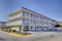 Motel 6 Capitol Heights, MD - Washington Hotels near Edible Arrangements