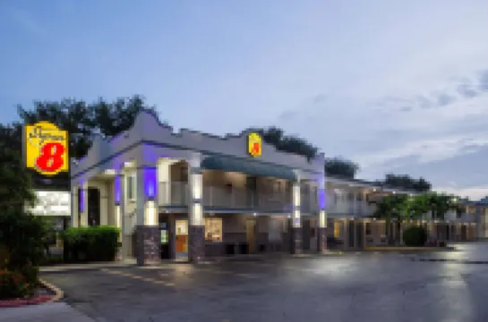Super 8 by Wyndham Bradenton Sarasota Area Hoteles en Bradenton