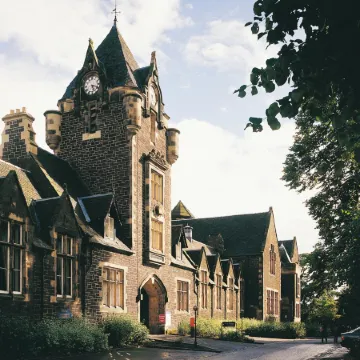Stirling Highland Hotel- Part of the Cairn Collection