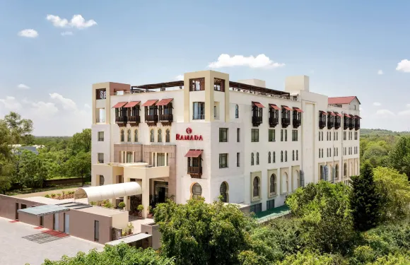 伊斯蘭堡温德姆華美達酒店