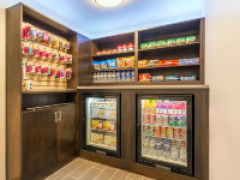 蒙特利華美達酒店 蒙特雷酒店