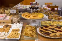 La Villa, Sure Hotel Collection by Best Western - breakfast