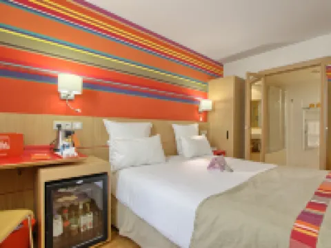 ベストウェスタン ホテル ドゥ ミュセム シャトー・ディフ周辺のホテル