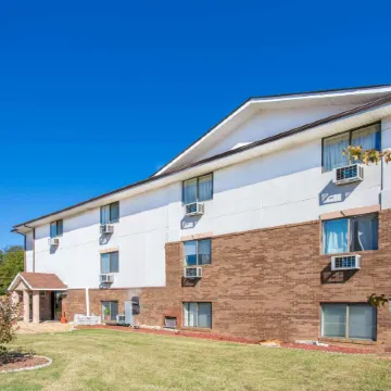 Super 8 by Wyndham Richmond/Broad Street