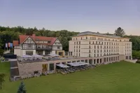 Dorint Hotel Frankfurt/Oberursel Hotels near BraunSammlung