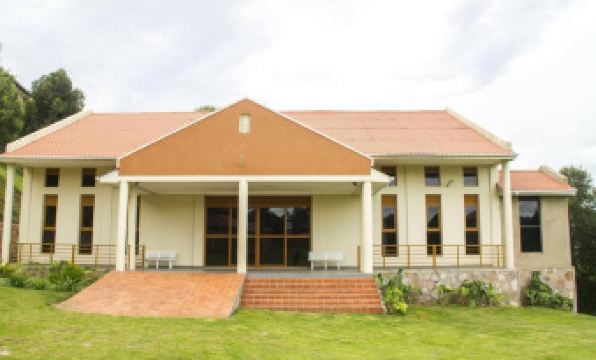 Satellite Holiday Resort - Housity