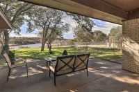 Granbury Getaway w/ Lake Views: 2 Mi to Downtown! - 3-Star